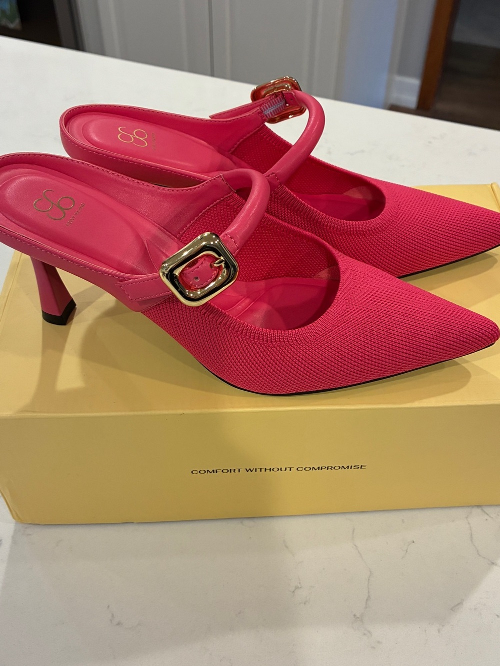 Cosy Island Grace Lithe Sling Back NWT